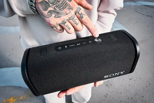 ULT Button Still3 0108