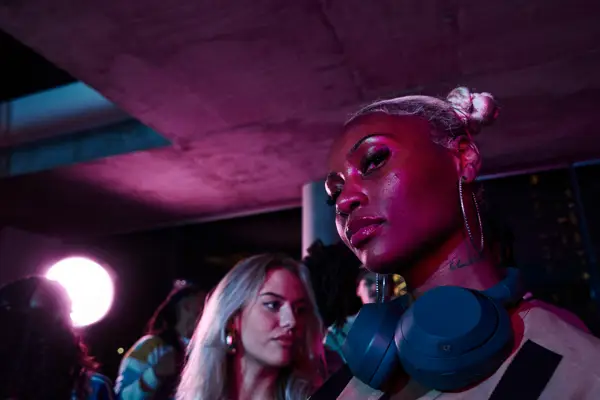 26 29 32 33 ULT Tower10 03168 V02